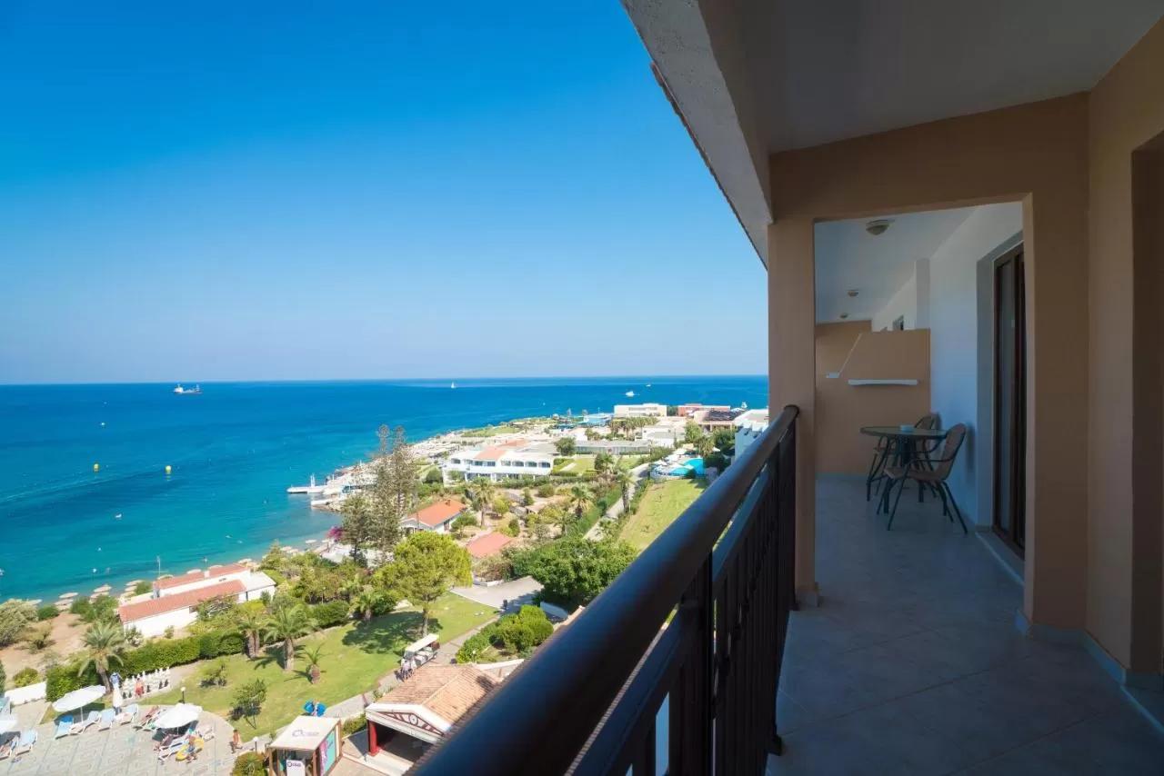 Helea Lifestyle Beach Resort Kallithea  Ngoại thất bức ảnh View from a balcony